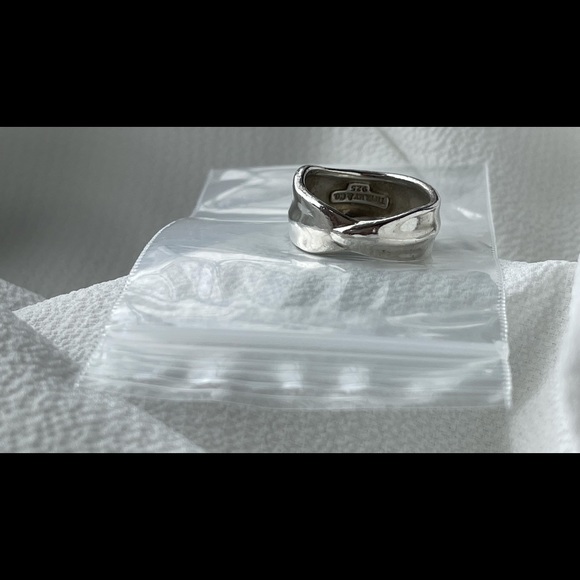 Tiffany & Co. Nature Leaf Ring, size 8 - Picture 4 of 14